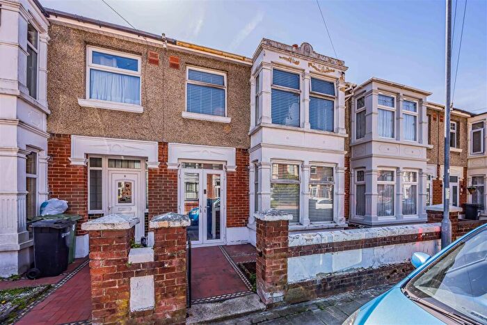 4 Bedroom Terraced House For Sale In Cedar Grove, Portsmouth, PO3