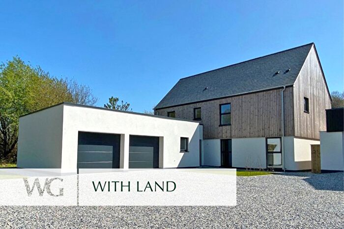 4 Bedroom Detached House For Sale In Totnes, Devon, TQ9