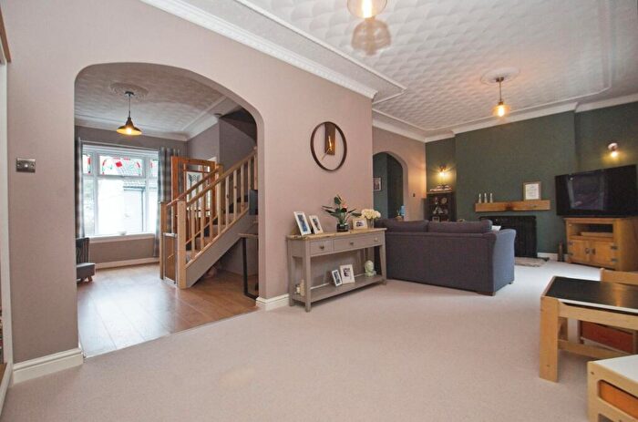 3 Bedroom Terraced House For Sale In Jubilee Road, Abertillery, NP13