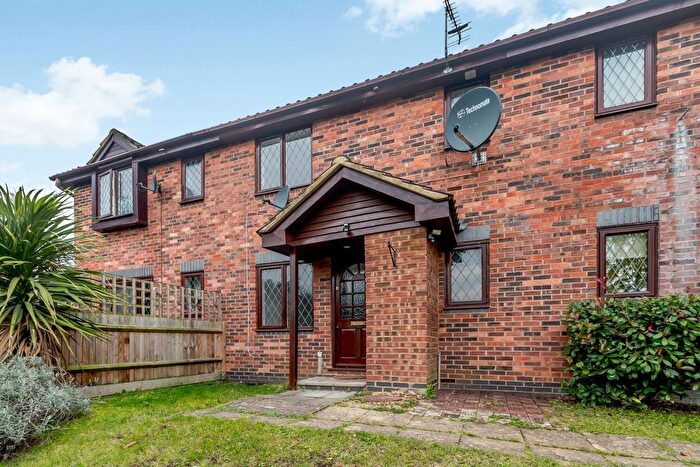1 Bedroom Terraced House For Sale In Aspen Park Drive, Watford, WD25