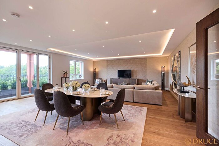 3 Bedroom Flat To Rent In Bayswater Road, W2