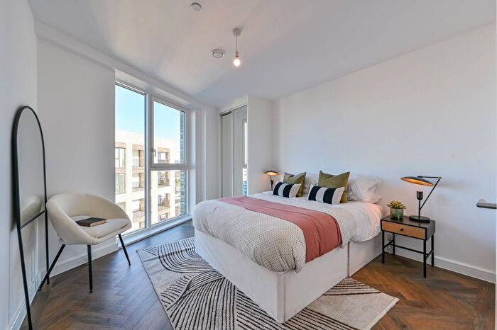 2 Bedroom Flat For Sale In North West Quarter, Queen's Park, London, NW6