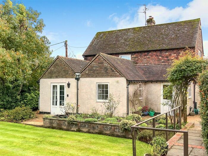 3 Bedroom Detached House For Sale In Shortbridge Road, Piltdown, Uckfield, East Sussex, TN22