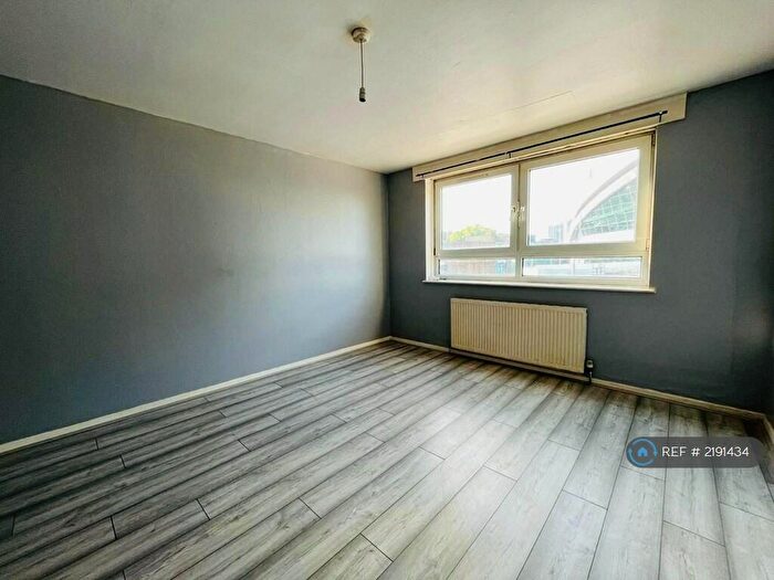 3 Bedroom Maisonette To Rent In Concord House, London, N17