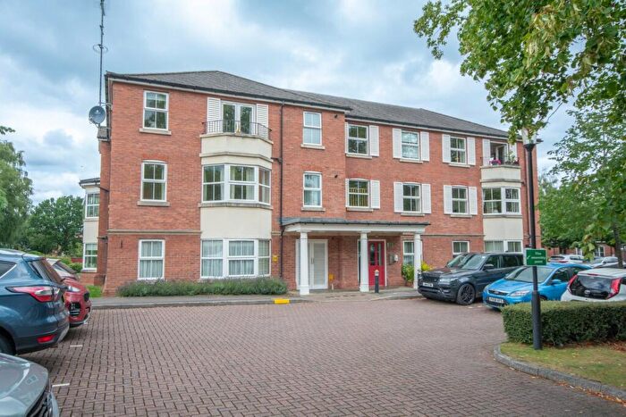 2 Bedroom Apartment For Sale In Streeton House, Thurlaston Drive, Rugby, CV22