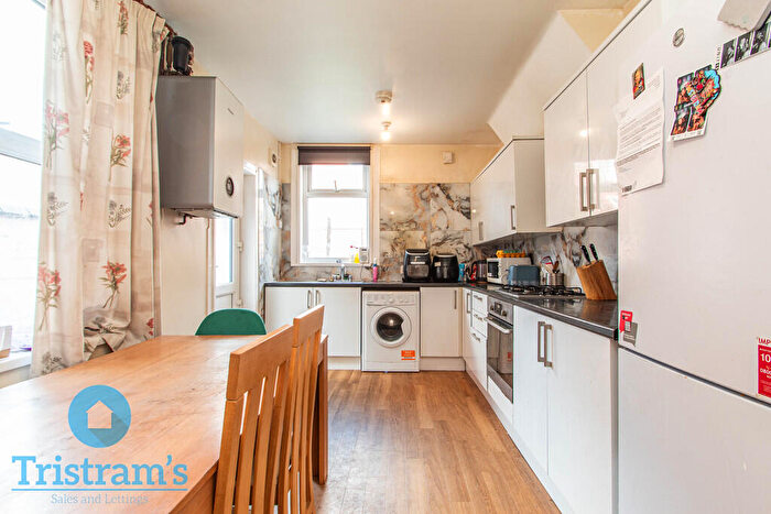 3 Bedroom Terraced House To Rent In Leslie Road, Forest Fields, NG7