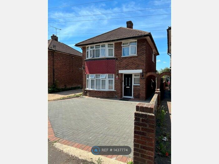 3 Bedroom Detached House To Rent In Sipson Road, Middlesex, UB7