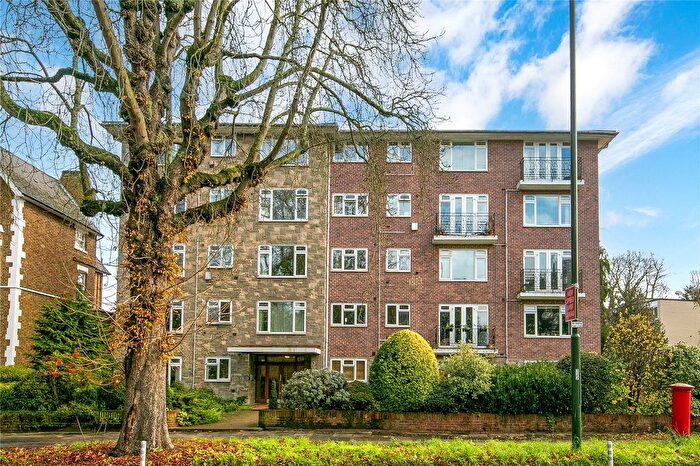 2 Bedroom Flat To Rent In Kew Road, Kew, TW9