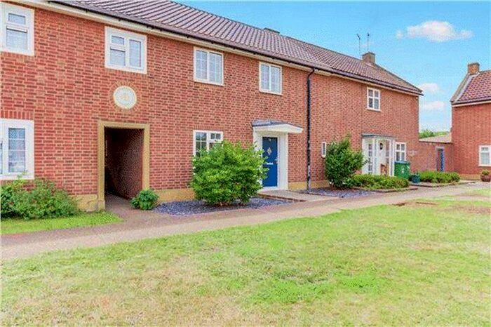 3 Bedroom Terraced House To Rent In Bankside Drive, Thames Ditton. Oaq, KT7