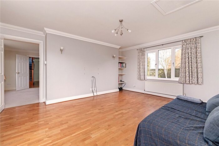 4 Bedroom Detached House For Sale In Spicers Close, West Wratting, Cambridge, CB21