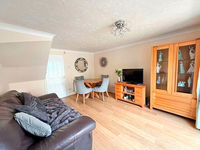 2 Bedroom Terraced House For Sale In Byron Way, Killay, Swansea, SA2