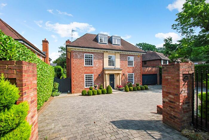 5 Bedroom Detached House For Sale In Ellwood Road, Beaconsfield, HP9