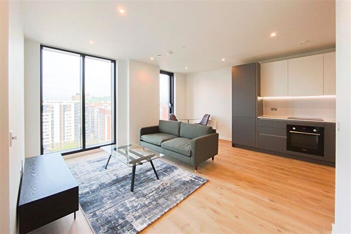 1 Bedroom Apartment To Rent In The Gate, Meadowside, M4