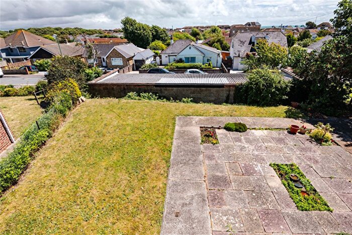 2 Bedroom Flat For Sale In Sandringham Court, Old Salts Farm Road, Lancing, West Sussex, BN15