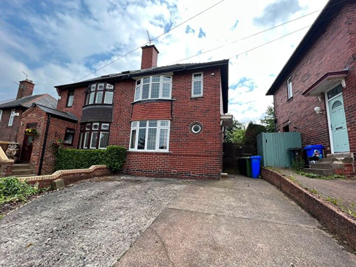 3 Bedroom Semi Detached House To Rent In Hollythorpe Road, Sheffield, S8