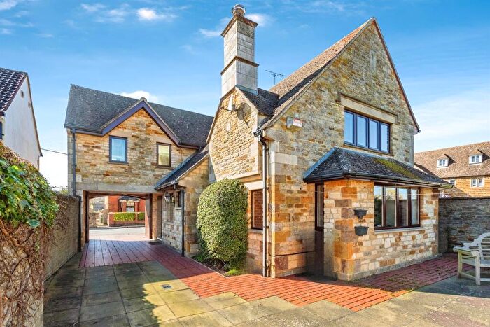 3 Bedroom Detached House For Sale In Uppingham Road, Caldecott, Market Harborough, LE16