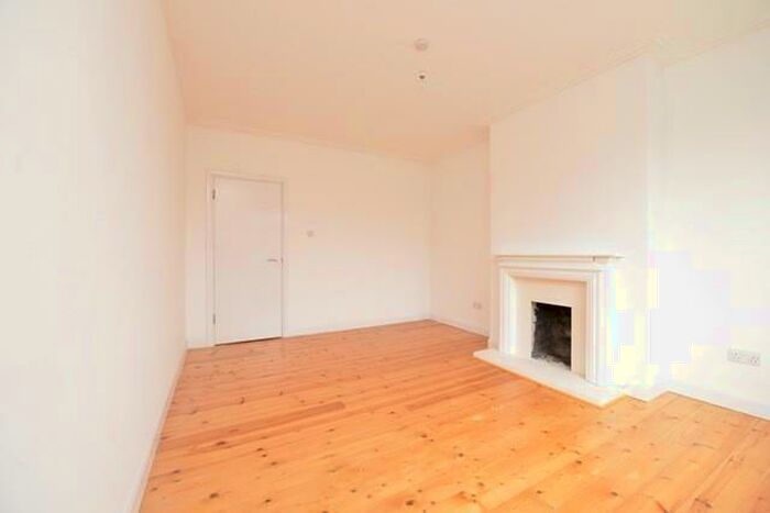 1 Bedroom Flat To Rent In Green Lanes, London, N13