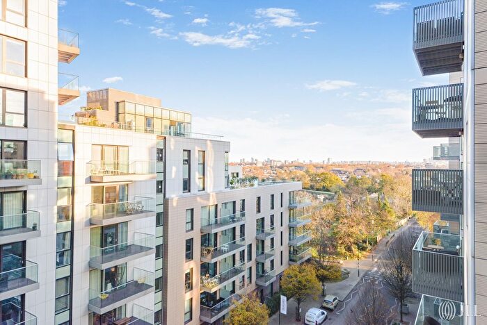 1 Bedroom Flat For Sale In Woodberry Grove, London, N4