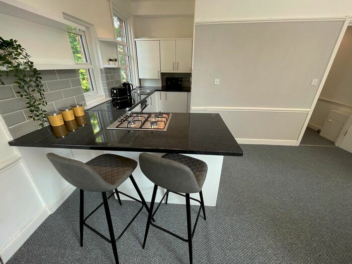 1 Bedroom Flat To Rent In Ballbrook Avenue, Didsbury, M20
