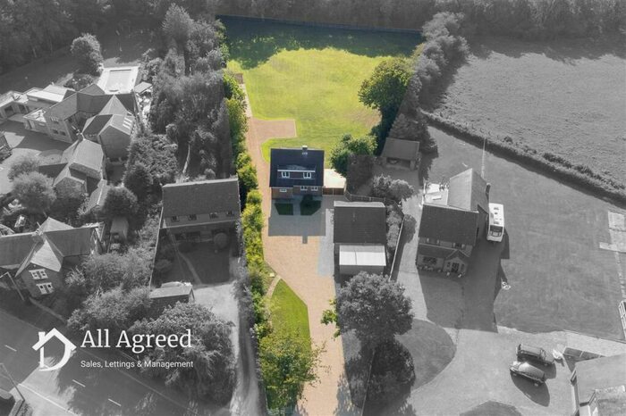 3 Bedroom Detached House To Rent In Station Road, Ripley, DE5