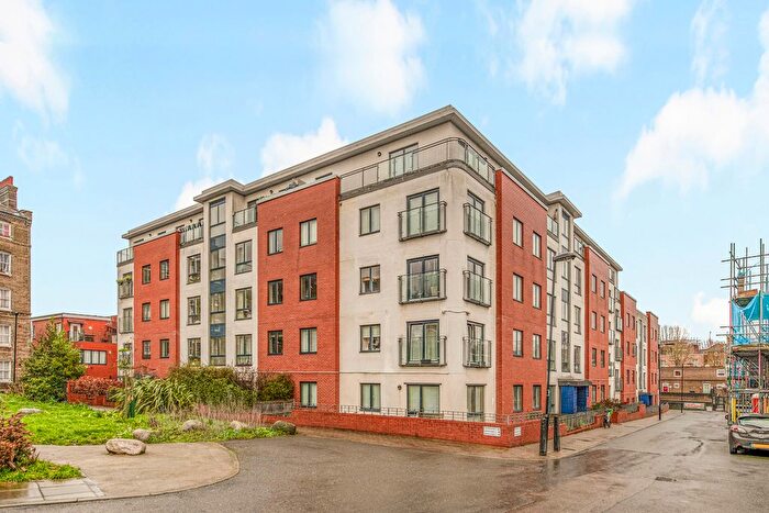 2 Bedroom Flat For Sale In Dibden Street, London, N1