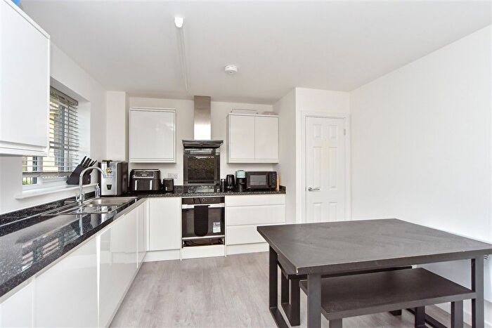 3 Bedroom End Terrace House For Sale In Otterham Quay Lane, Rainham, Gillingham, Kent, ME8