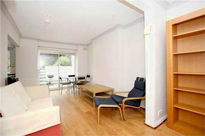 1 Bedroom Flat To Rent In Linden Gardens, Chiswick, W4