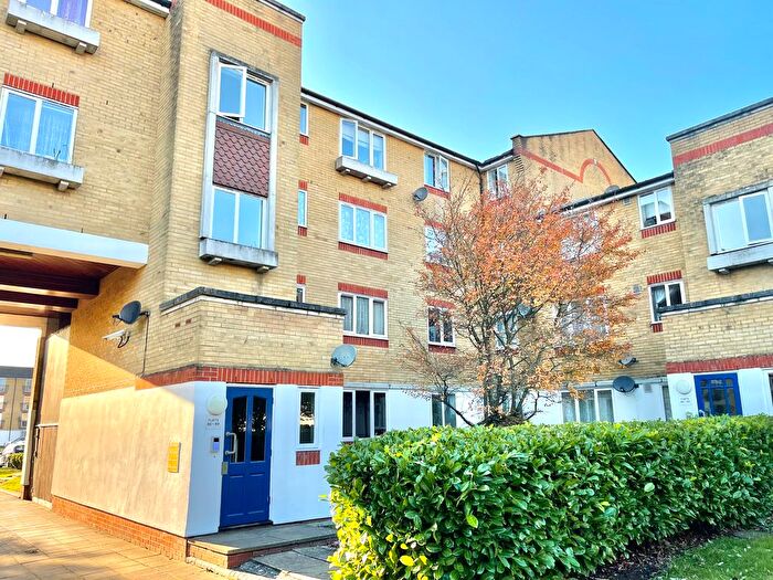 1 Bedroom Flat To Rent In Dadswood, Harlow, CM20