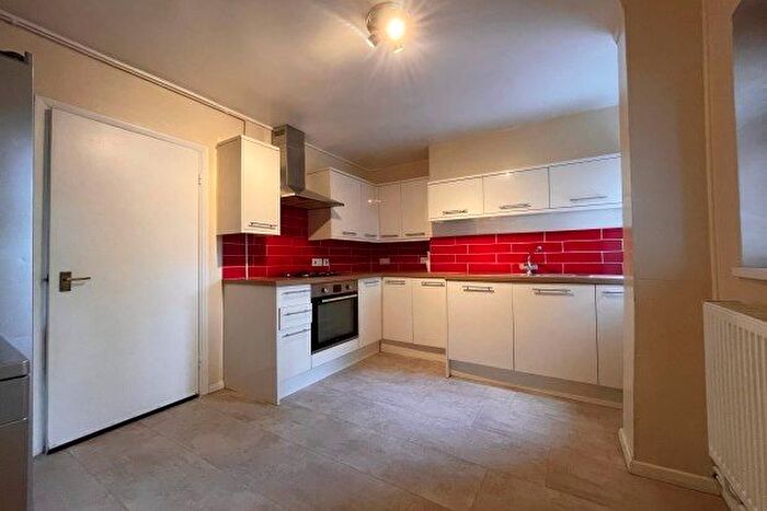 2 Bedroom Flat To Rent In Southend Road, Beckenham, BR3