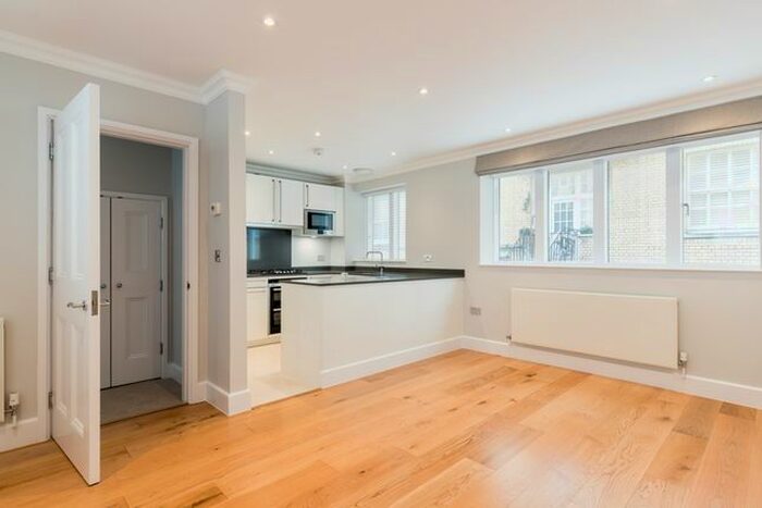 2 Bedroom Flat To Rent In Great Cumberland Place, London, W1H