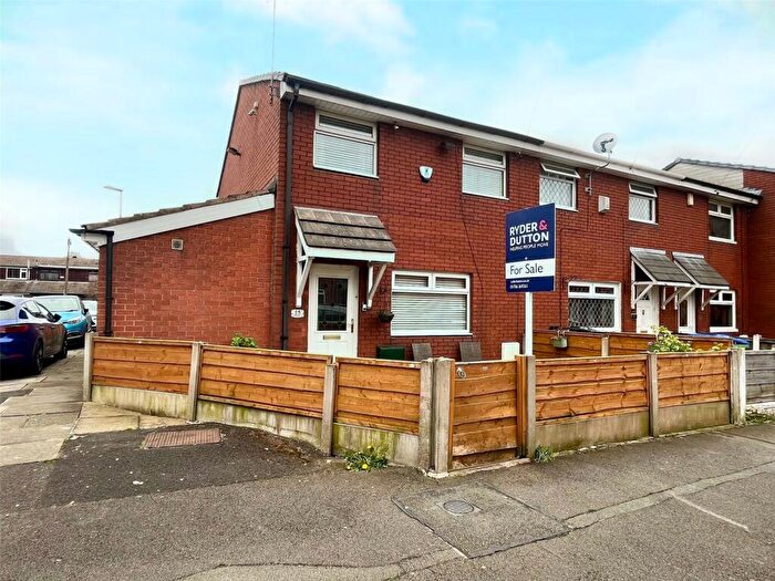 3 Bedroom Town House For Sale In Torrington Street, Heywood, Greater Manchester, OL10