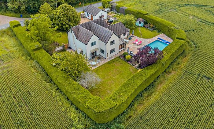 5 Bedroom Detached House For Sale In Folley Road, Hundon, Sudbury, Suffolk, CO10