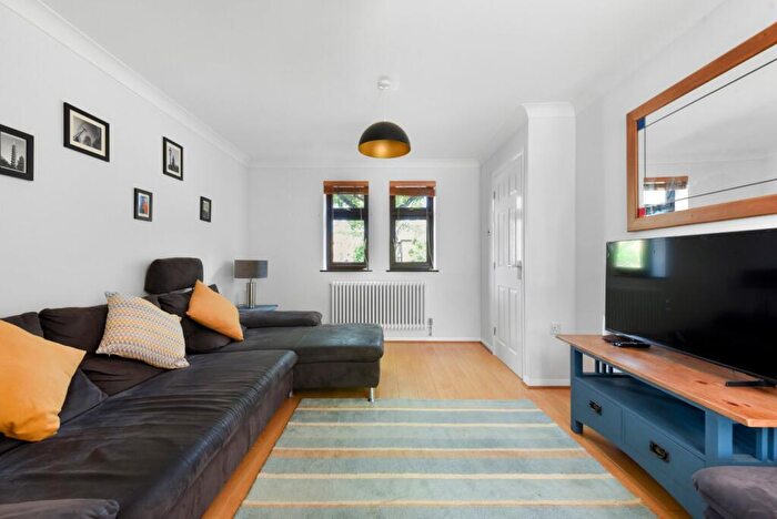 3 Bedroom Terraced House To Rent In Spirit Quay, London Dock, E1W