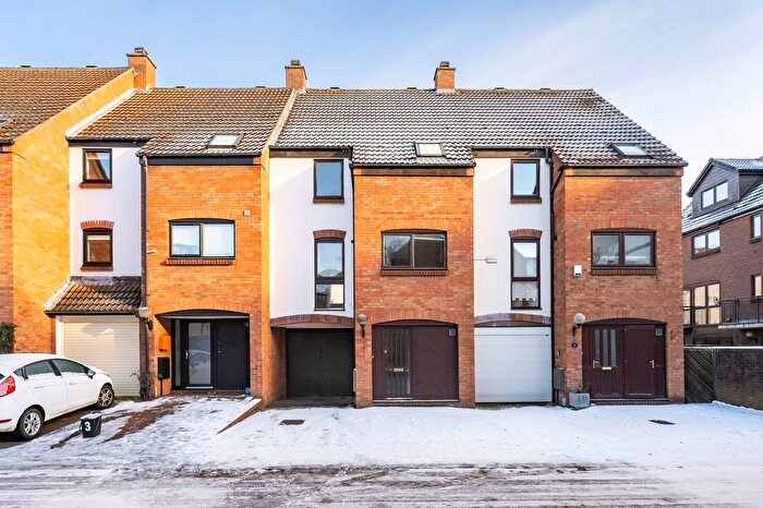 4 Bedroom Terraced House For Sale In Robert Gybson Way, Norwich, NR3