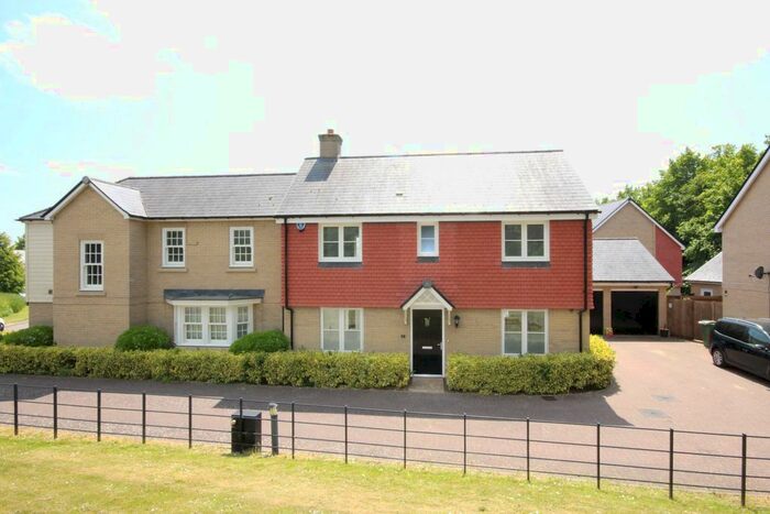 3 Bedroom Semi-Detached House To Rent In James Huxley Avenue, Maidstone, ME16