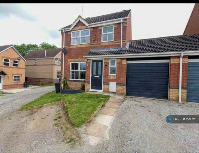 3 Bedroom Detached House To Rent In Merlin Avenue, Bolsover, Chesterfield, S44