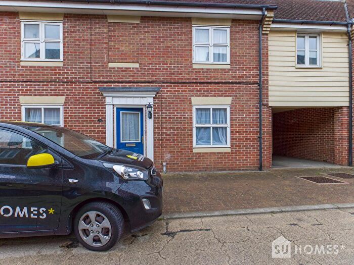 5 Bedroom House To Rent In Hatcher Crescent, Colchester, CO2
