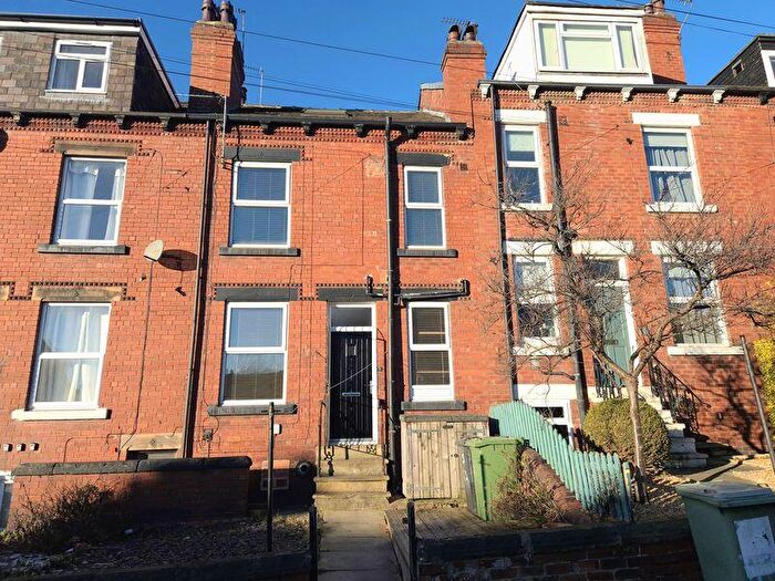 2 Bedroom Terraced House For Sale In Wetherby Place, Leeds, LS4