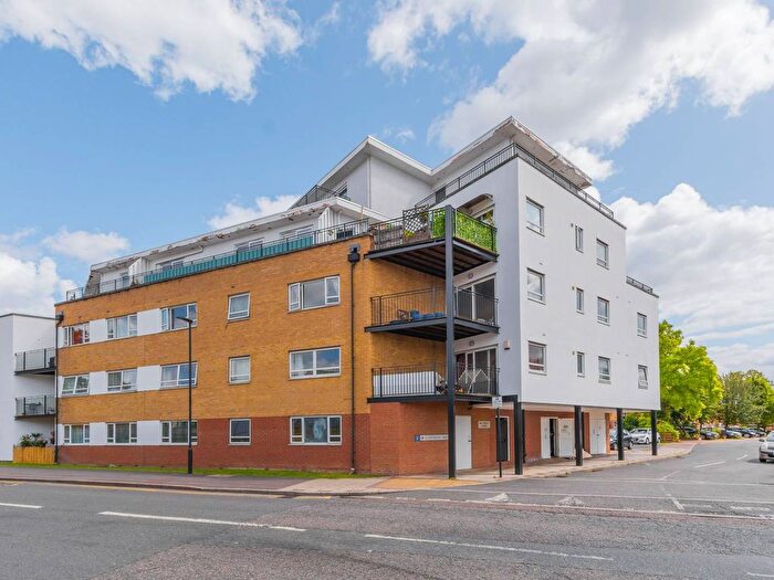 2 Bedroom Flat To Rent In East Ham, Newham, E6