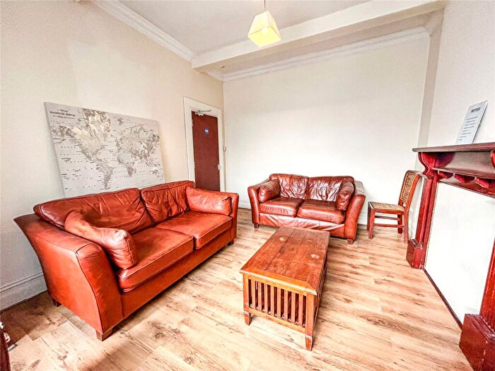 6 Bedroom Semi-Detached House To Rent In Stockport Road, Manchester, Greater Manchester, M19