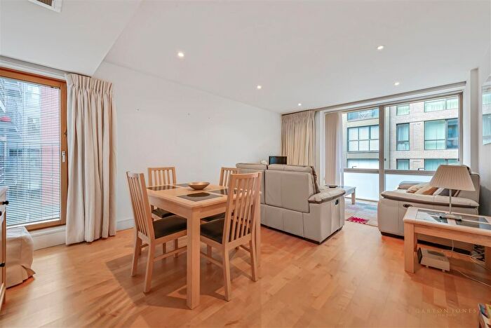 2 Bedroom Flat To Rent In Bentinck House, Monck Street, Westminster, London, SW1P