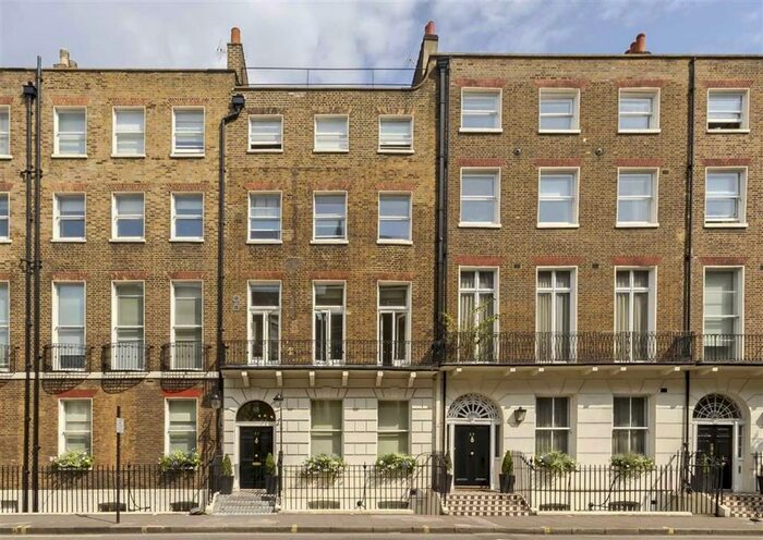 2 Bedroom Flat To Rent In Gloucester Place, London, W1U