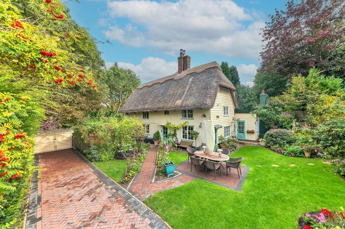 3 Bedroom Cottage For Sale In High Street, Barley, SG8