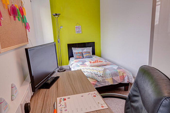 Studio To Rent In St. Andrews Street, Glasgow, G1