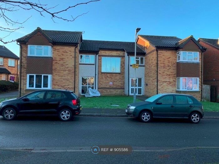 1 Bedroom Flat To Rent In Wheatsheaf Close, Northolt UB5