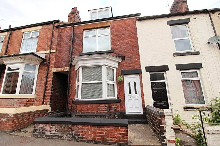 3 Bedroom Terraced House For Sale In Clipstone Road, Sheffield, S9