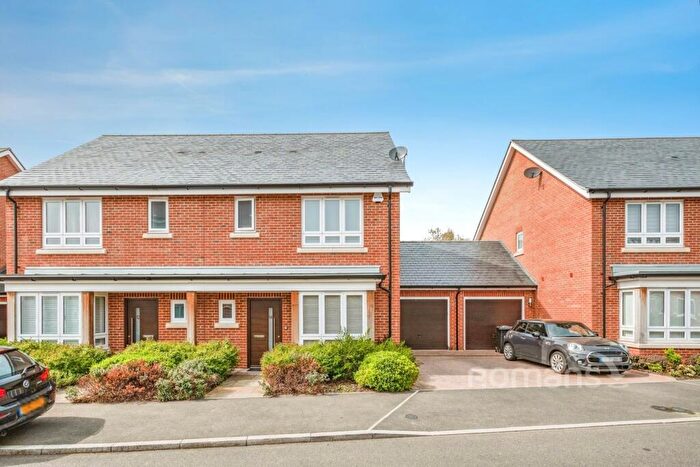 3 Bedroom Semi Detached House For Sale In Teaseltun, Fleet, Hampshire, GU51