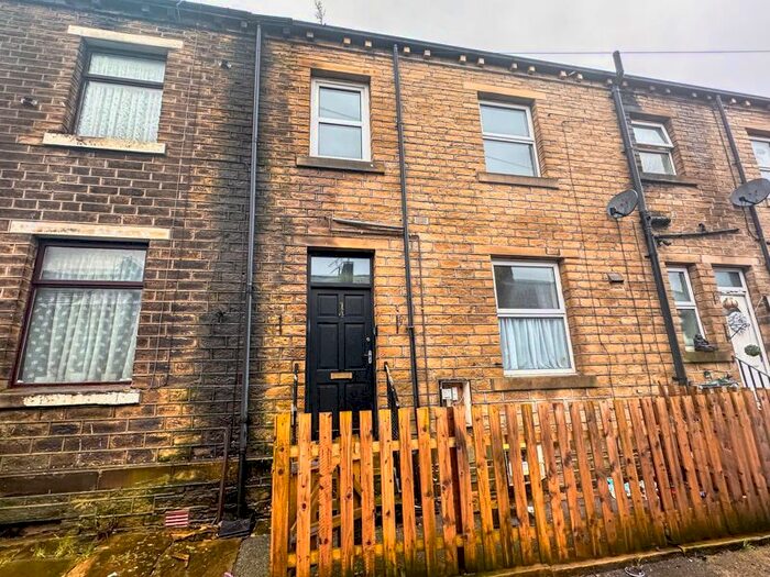 2 Bedroom Terraced House To Rent In Faraday Square, Milnsbridge, Huddersfield, HD3