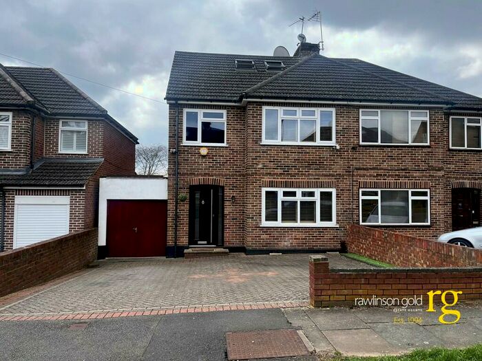 4 Bedroom Semi-Detached House To Rent In Whitegate Gardens, Harrow Weald, HA3