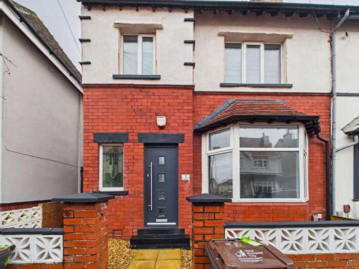 3 Bedroom Semi-Detached House To Rent In Cliff Place, Bispham, FY2